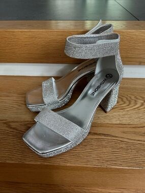 Crystal heels 7.5